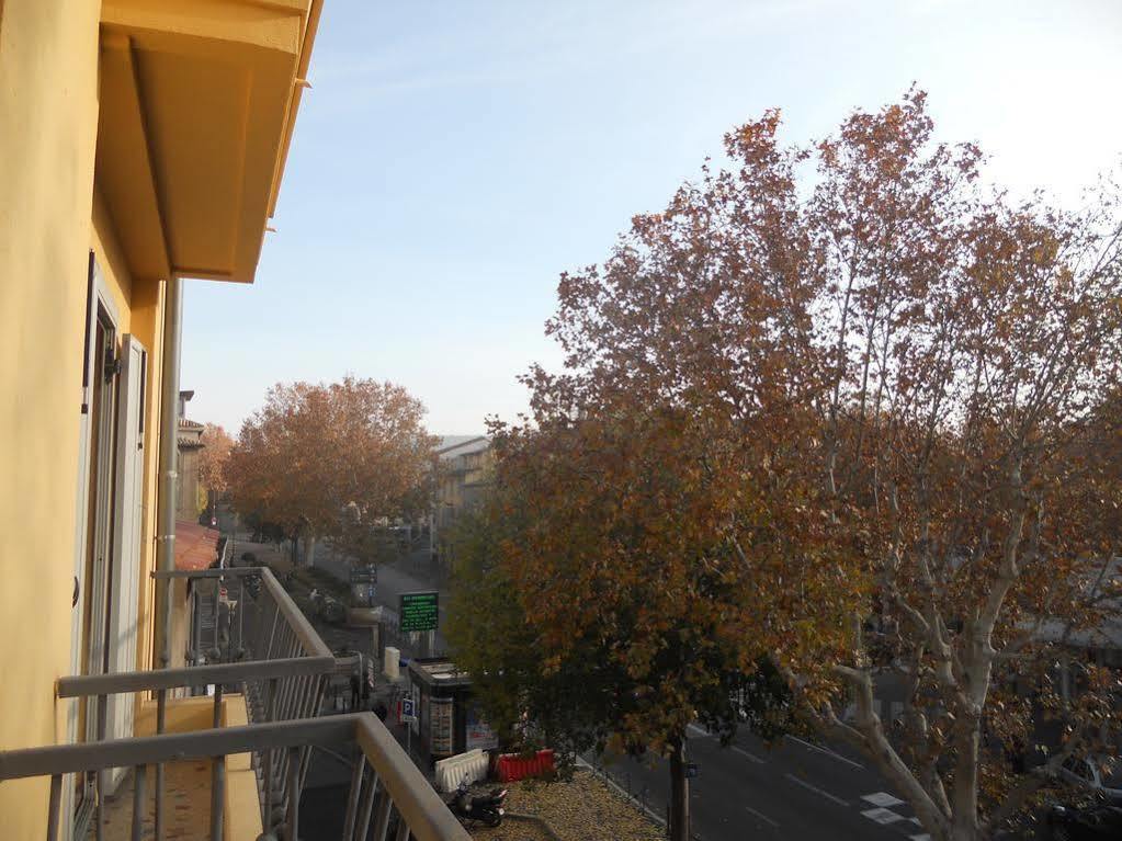 La Caravelle Hotel Aix-en-Provence Exterior photo